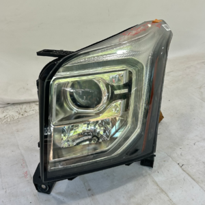 2015-2020 GMC Yukon Driver side HID Headlight - Image 13