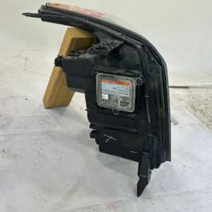 2015-2020 GMC Yukon Driver side HID Headlight - Image 10