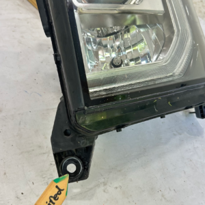 2015-2020 GMC Yukon Driver side HID Headlight - Image 9