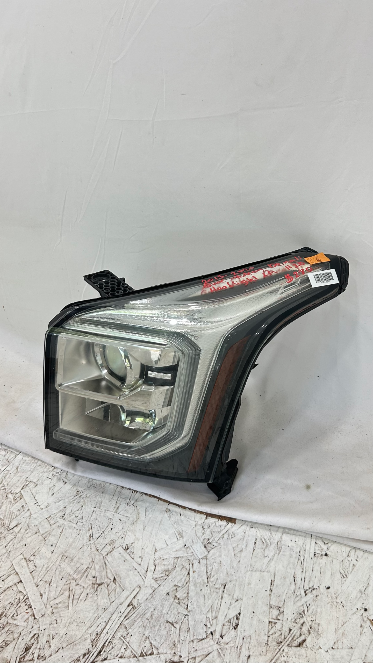 2015-2020 GMC Yukon Driver side HID Headlight