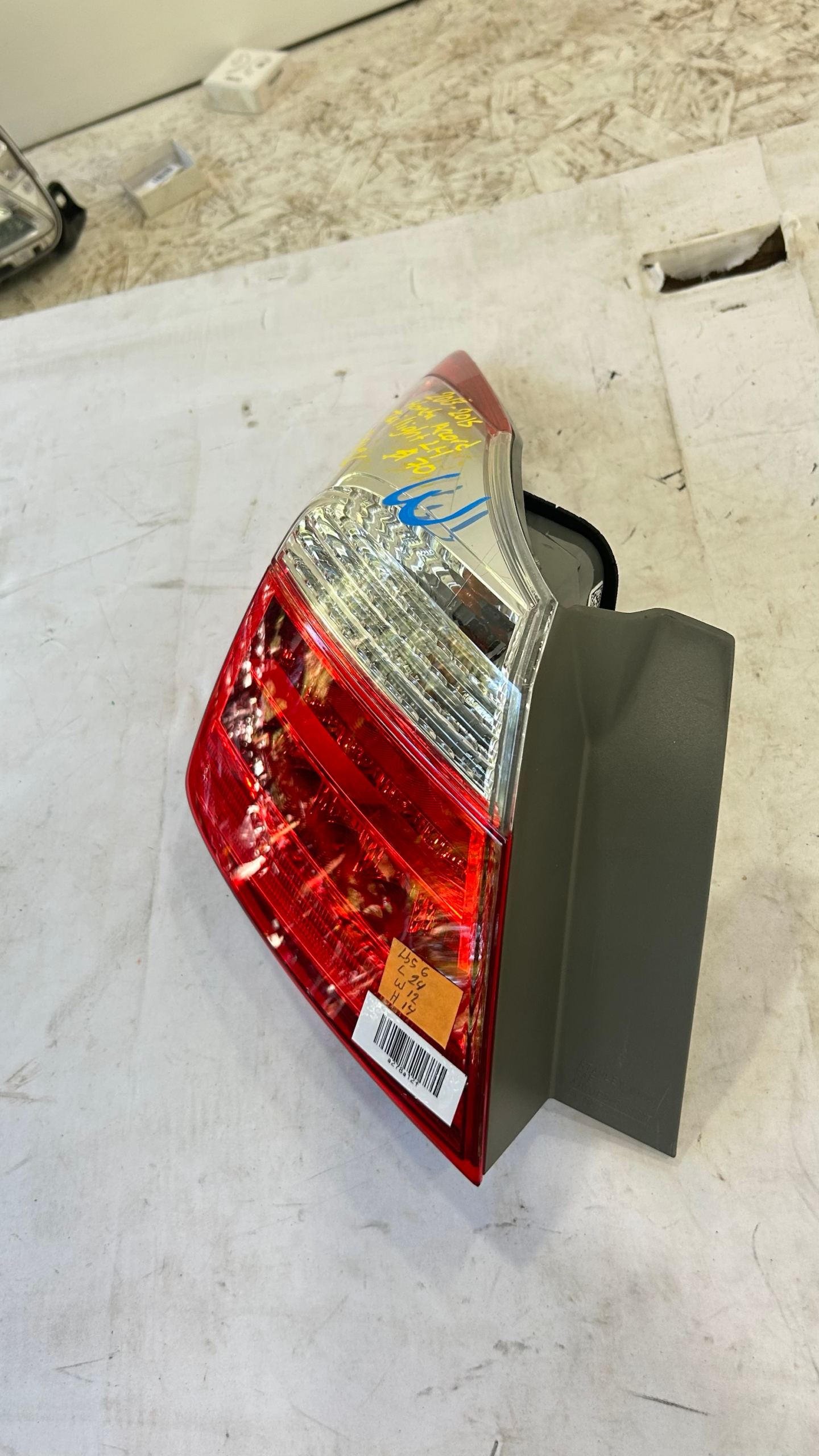2013-2015 Honda Accord  Left Driver Outer Tail Light Assembly