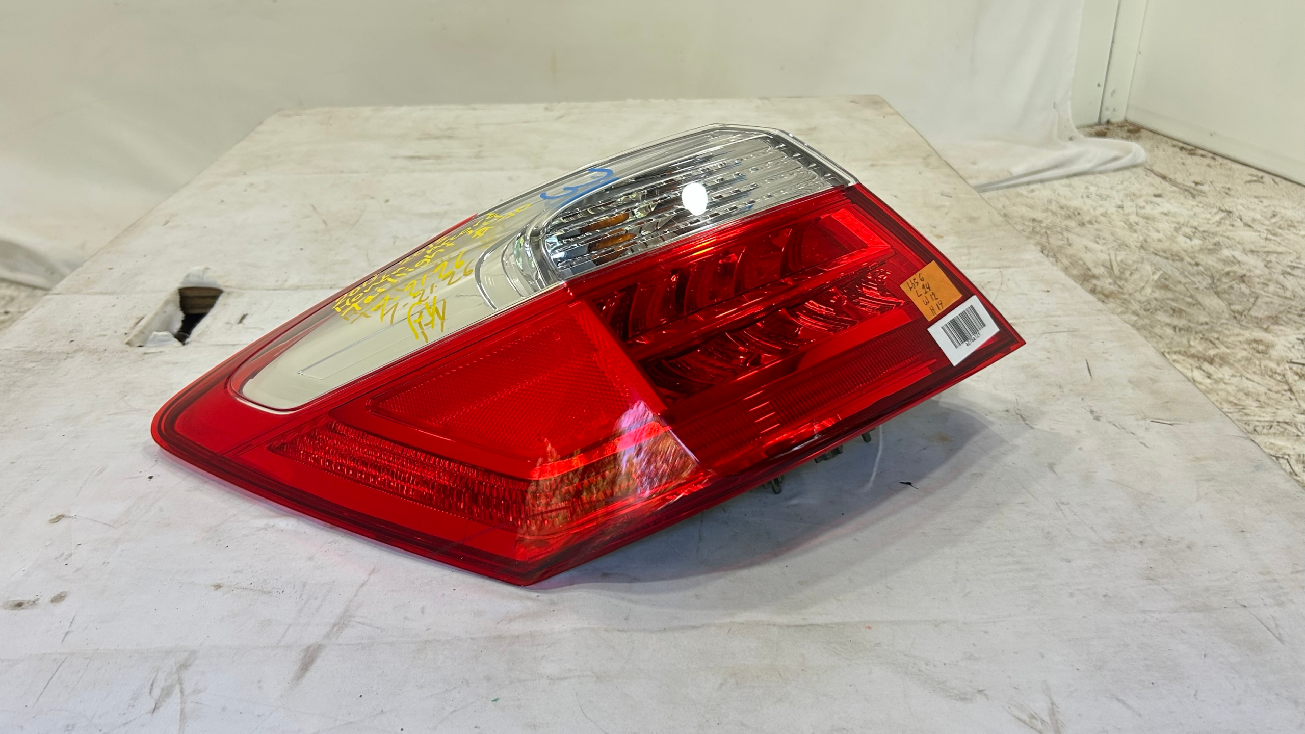 2013-2015 Honda Accord  Left Driver Outer Tail Light Assembly