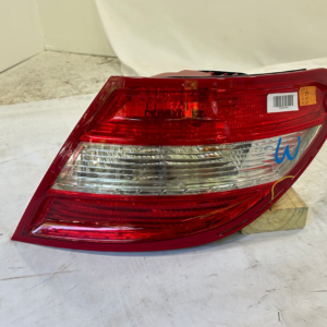2008 2011  MERCEDES C230 C250 C300 C63 RIGHT passenger TAIL LIGHT OEM USED - Image 9