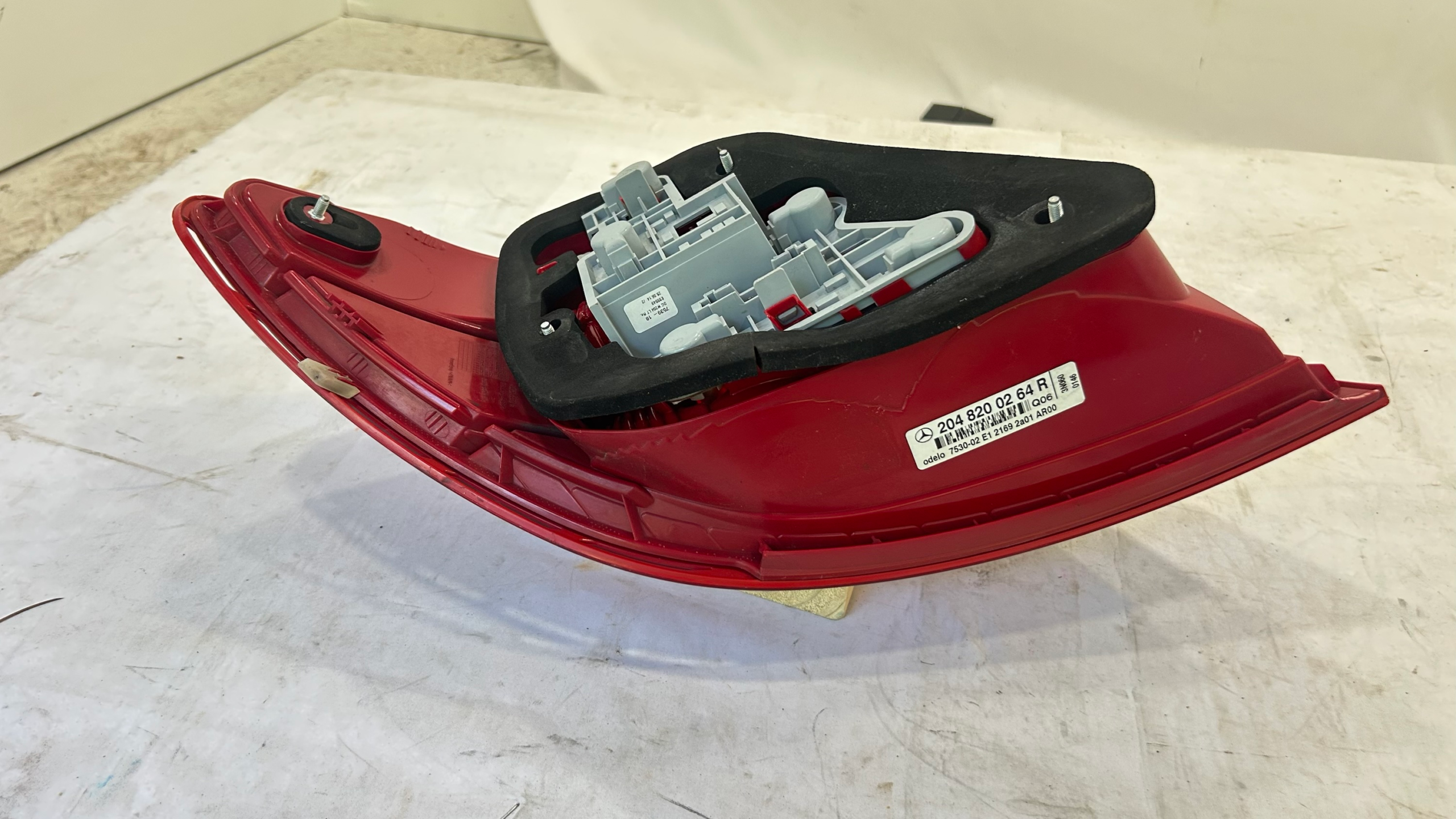 2008 2011  MERCEDES C230 C250 C300 C63 RIGHT passenger TAIL LIGHT OEM USED
