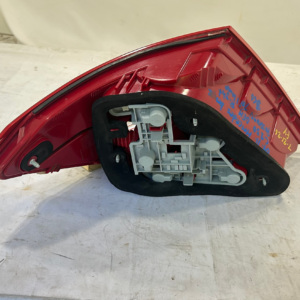 2008 2011  MERCEDES C230 C250 C300 C63 RIGHT passenger TAIL LIGHT OEM USED - Image 4