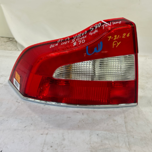 2007-2013 Volvo S80 Left Driver Side Tail Light Tail Lamp Assembly
