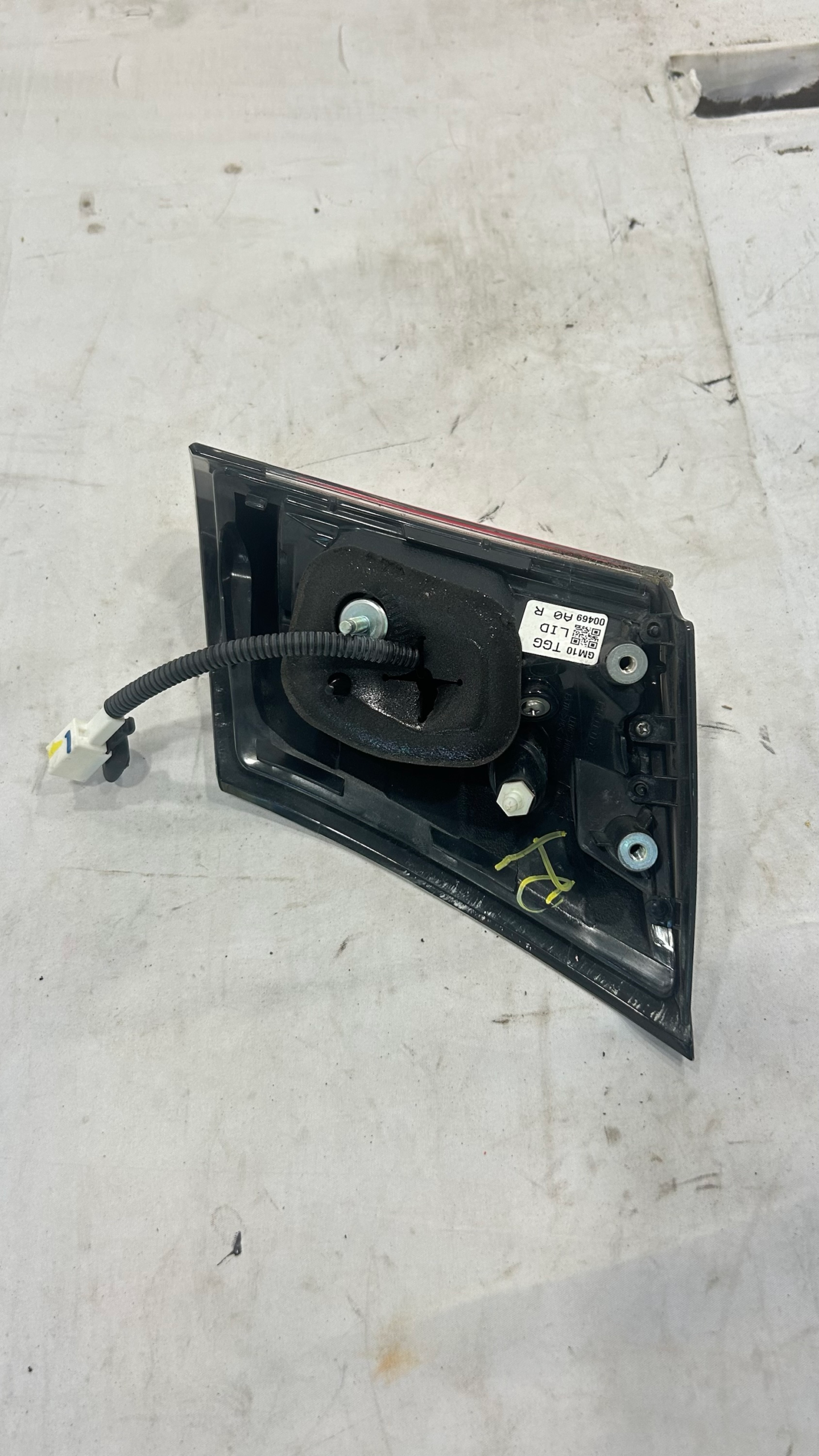 2017- 2021 HONDA CIVIC HATCHBACK REAR RIGHT Passenger TRUNK INNER TAILLIGHT
