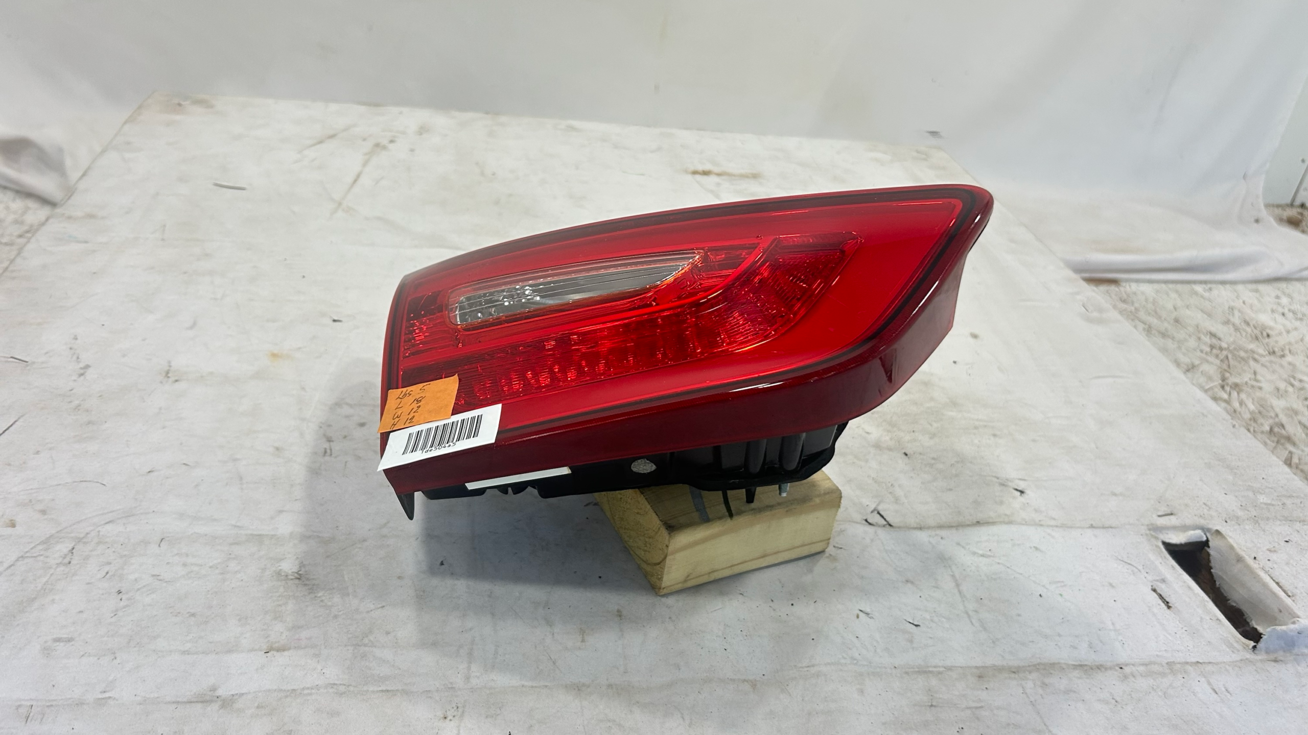 2014-2015 KIA Optima Trunk Left Driver side Taillamp