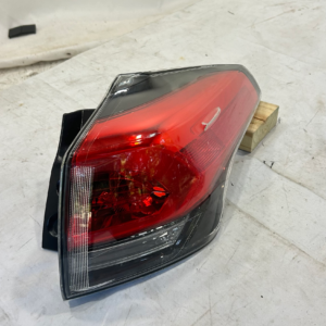2016-2018 Toyota RAV4 Right Passenger side Taillamp - Image 8