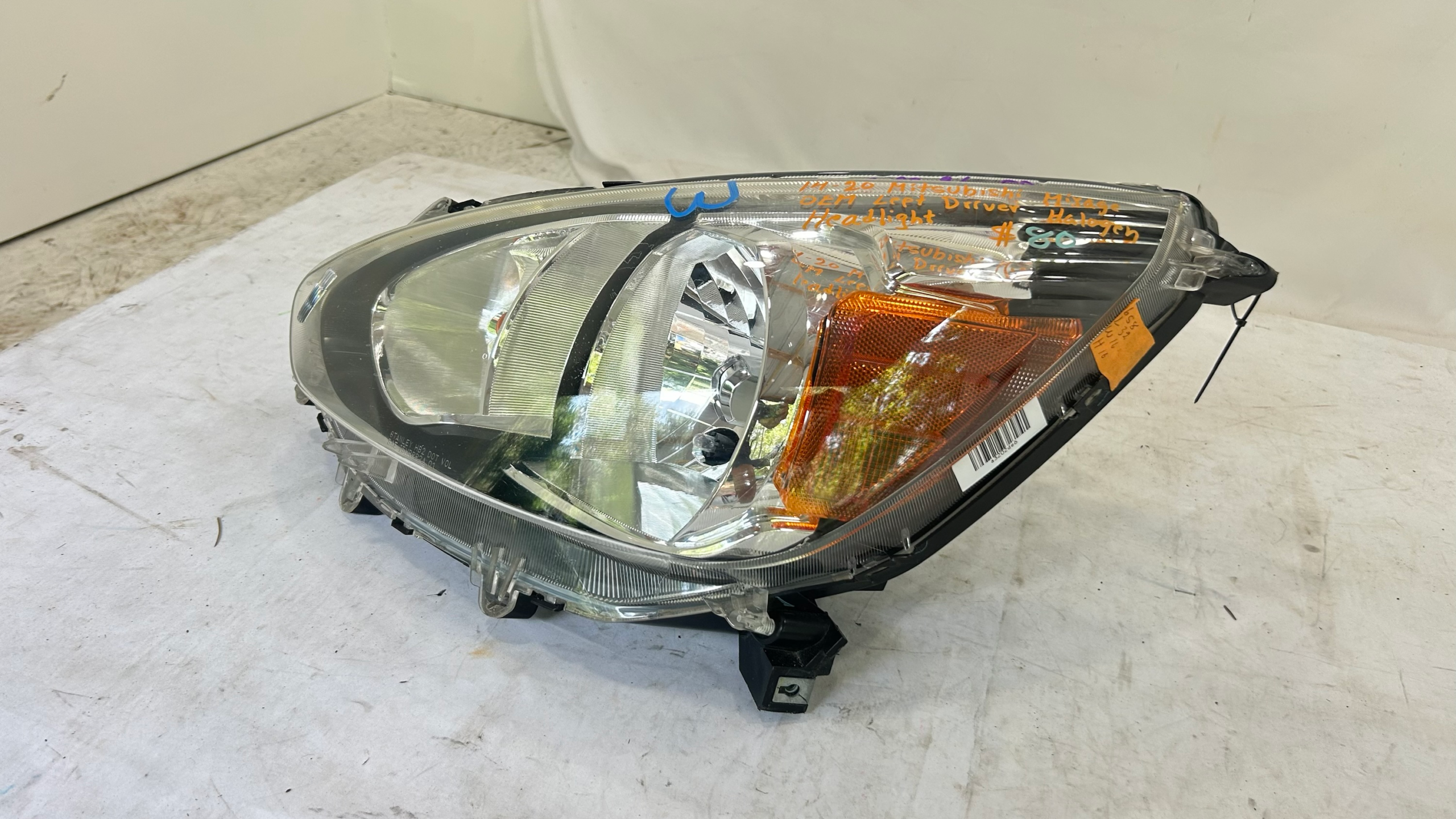 2014-2020 Mitsubishi Mirage Driver side halogen headlight
