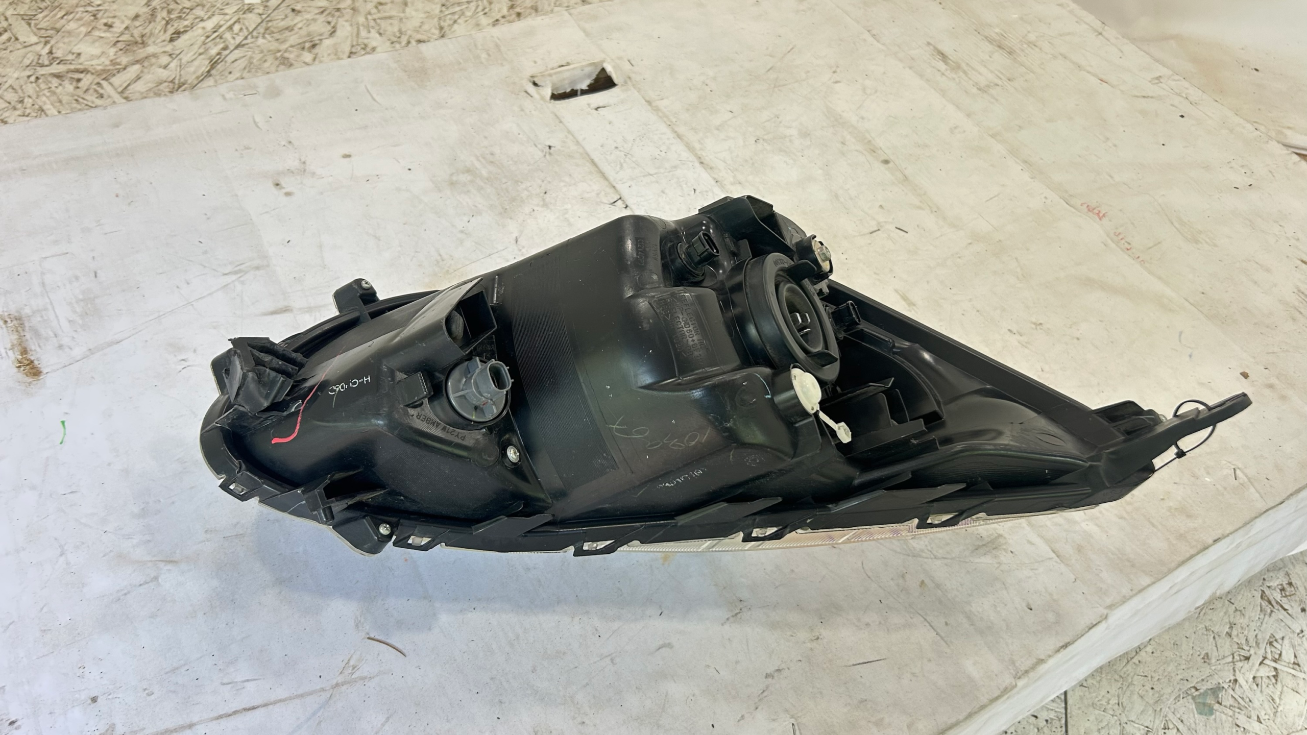 2014-2020 Mitsubishi Mirage Driver side halogen headlight
