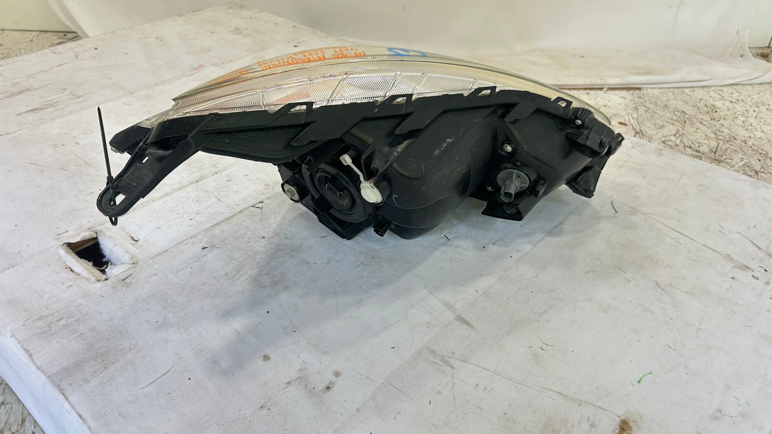 2014-2020 Mitsubishi Mirage Driver side halogen headlight