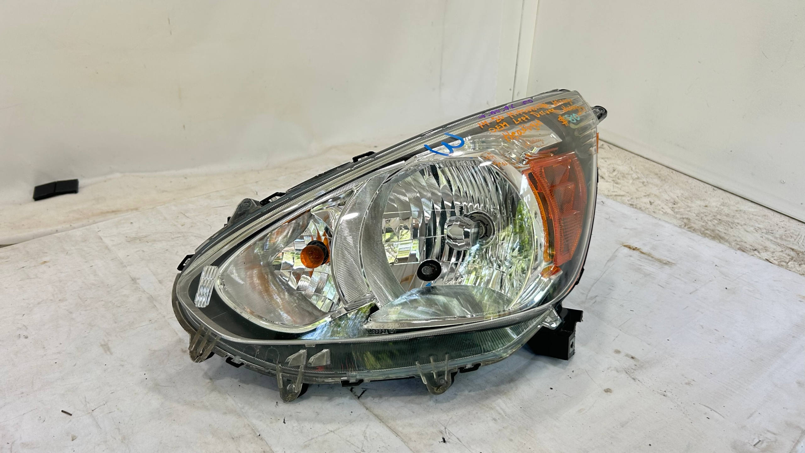 2014-2020 Mitsubishi Mirage Driver side halogen headlight