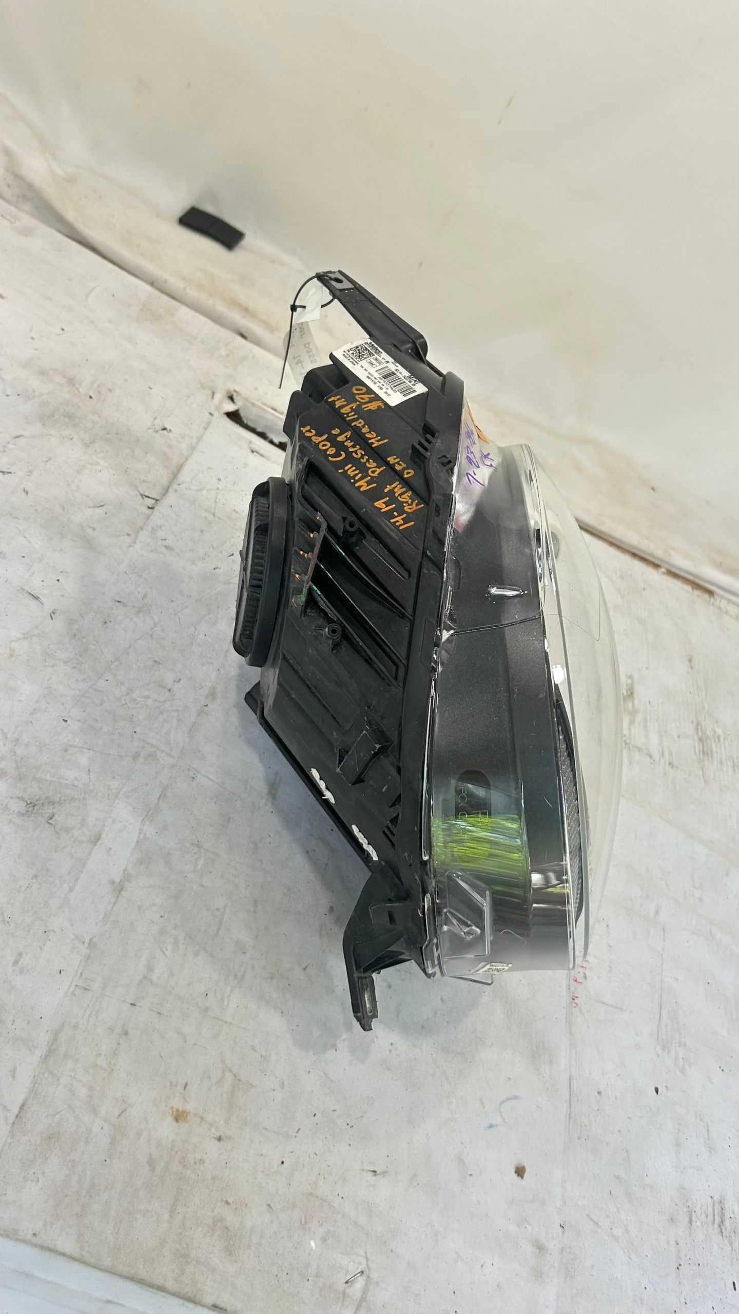 2014-2019 Mini Cooper Passenger side halogen headlight