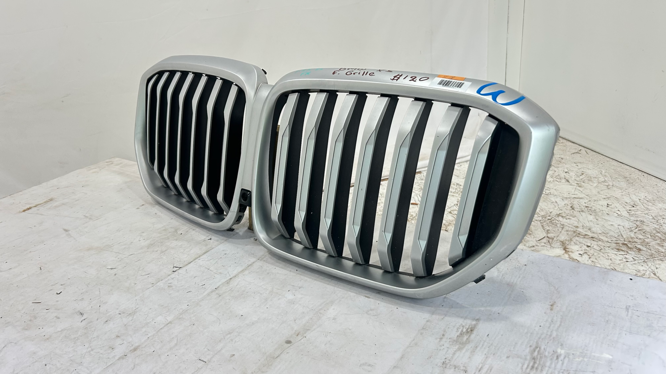 2019-2024 BMW X5  Grille