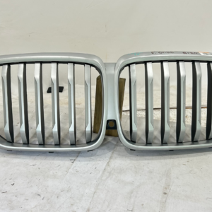 2019-2024 BMW X5  Grille