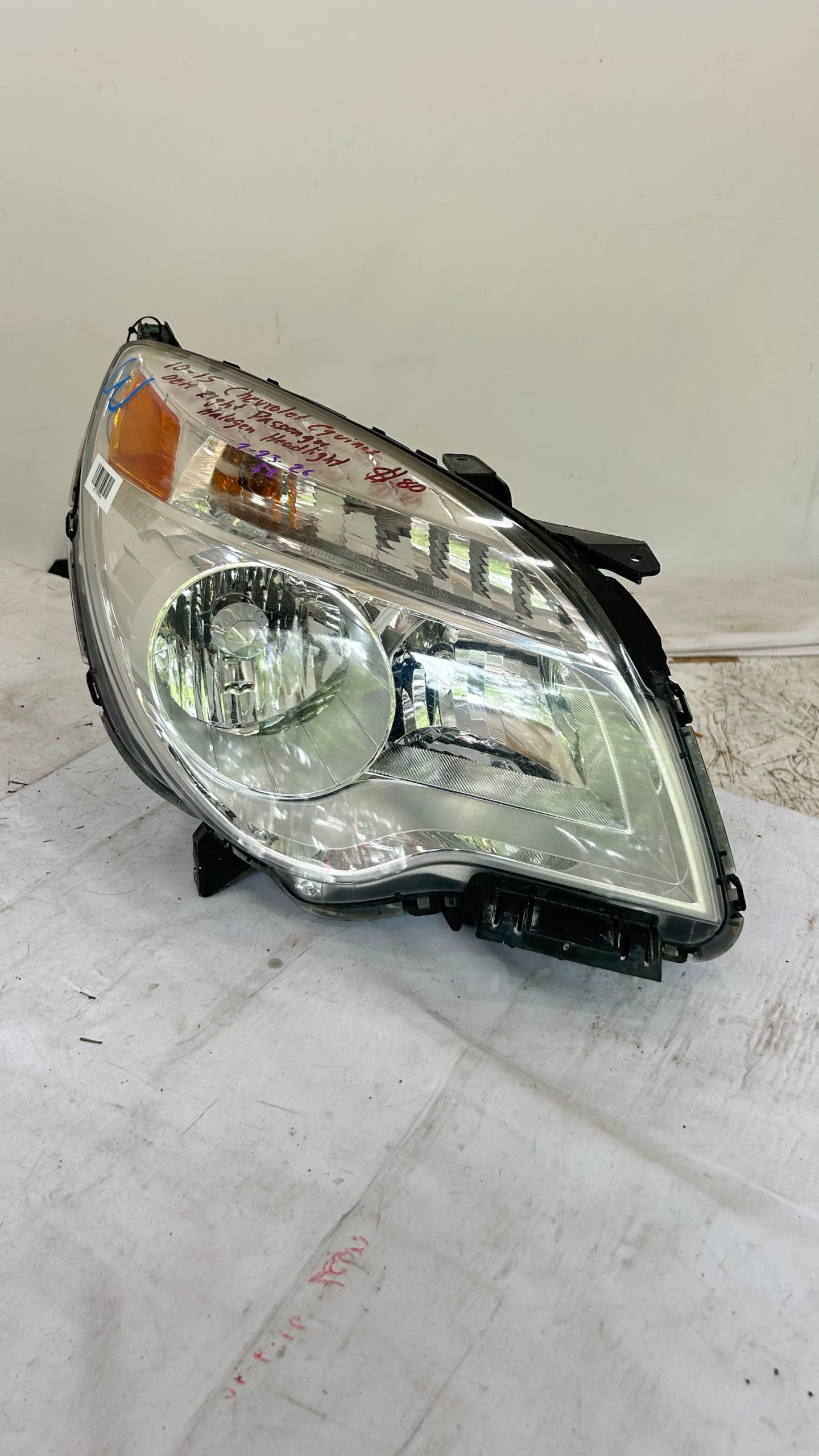 2010-2015 Chevrolet Equinox  Passenger side halogen headlight