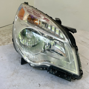 2010-2015 Chevrolet Equinox  Passenger side halogen headlight - Image 2