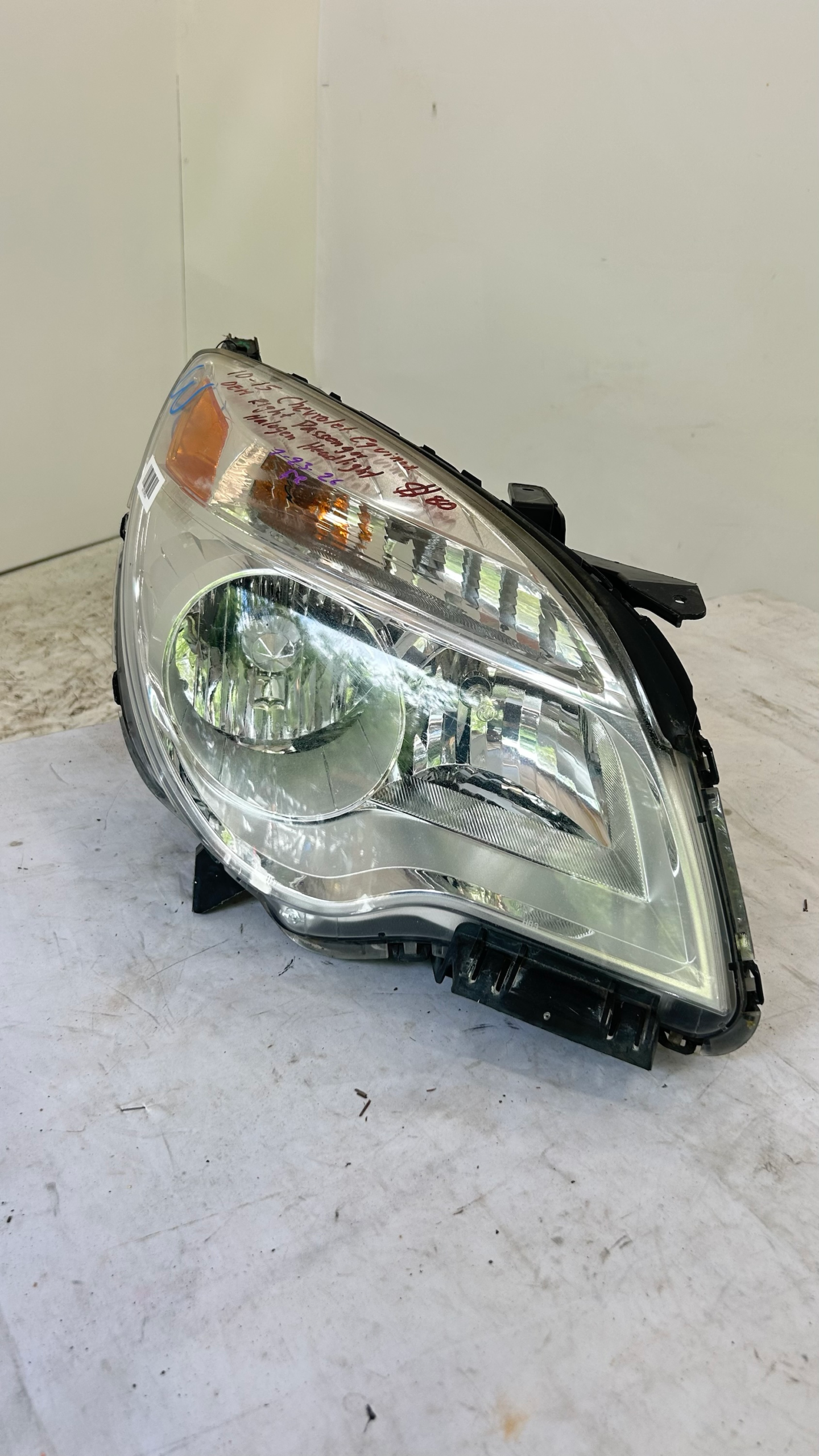 2010-2015 Chevrolet Equinox  Passenger side halogen headlight