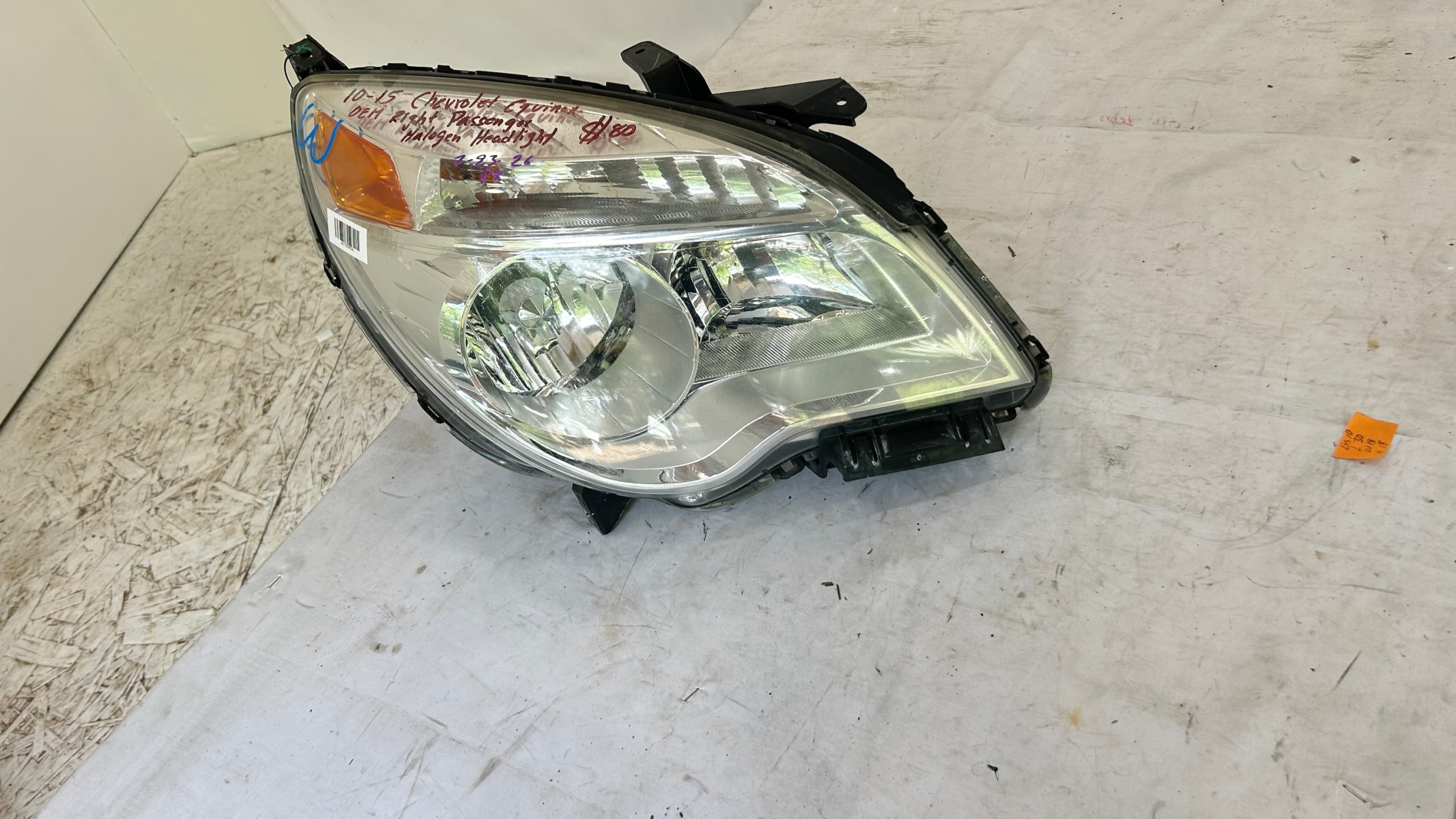 2010-2015 Chevrolet Equinox  Passenger side halogen headlight