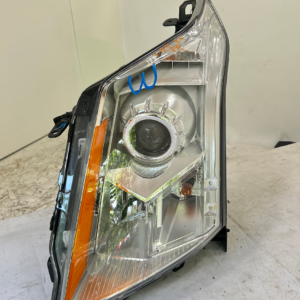 2010-2016 Cadillac SRX Driver Side Halogen Headlight - Image 2