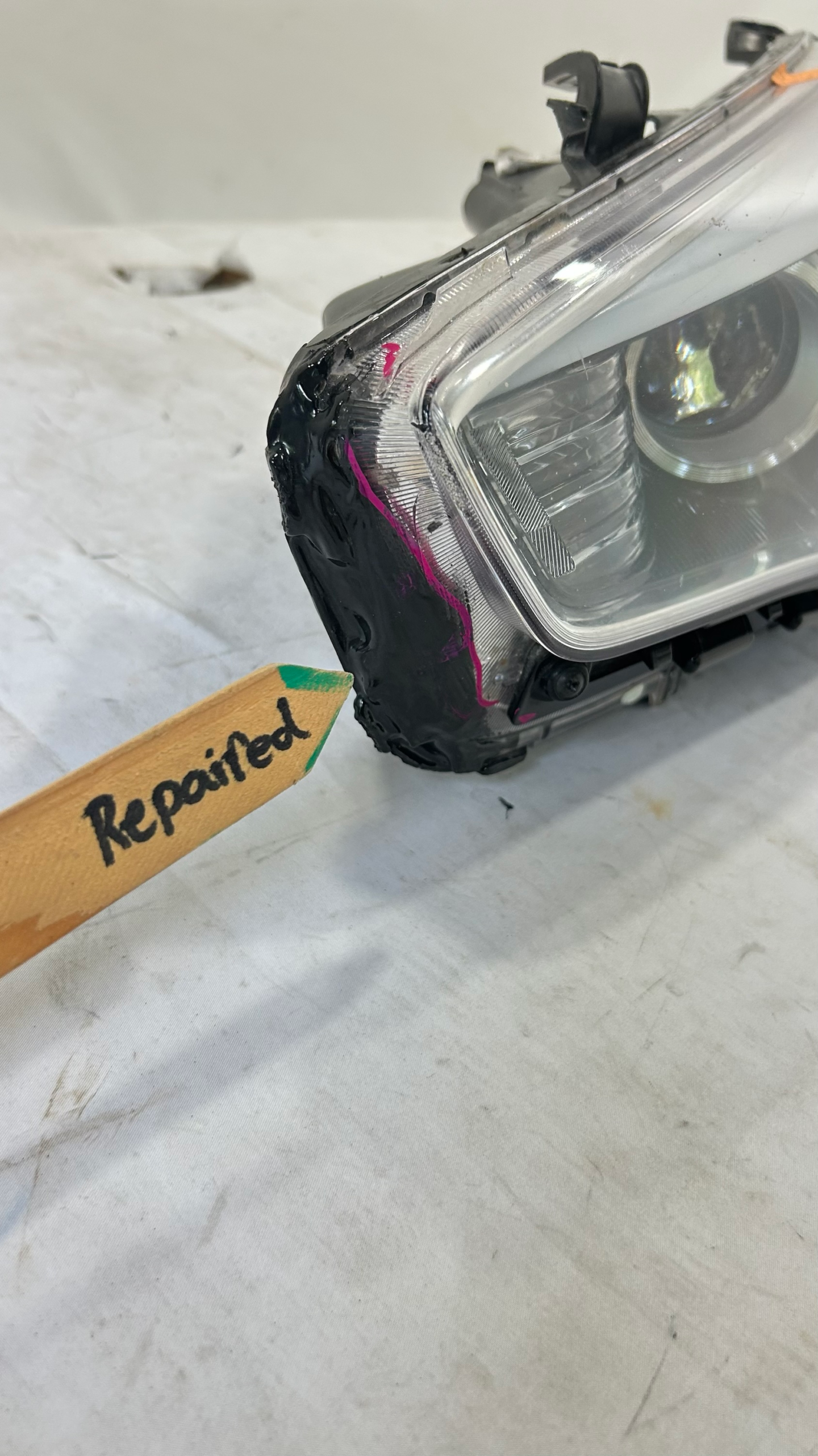 2014-2016 KIA Cadenza HID Xenon left driver side headlight
