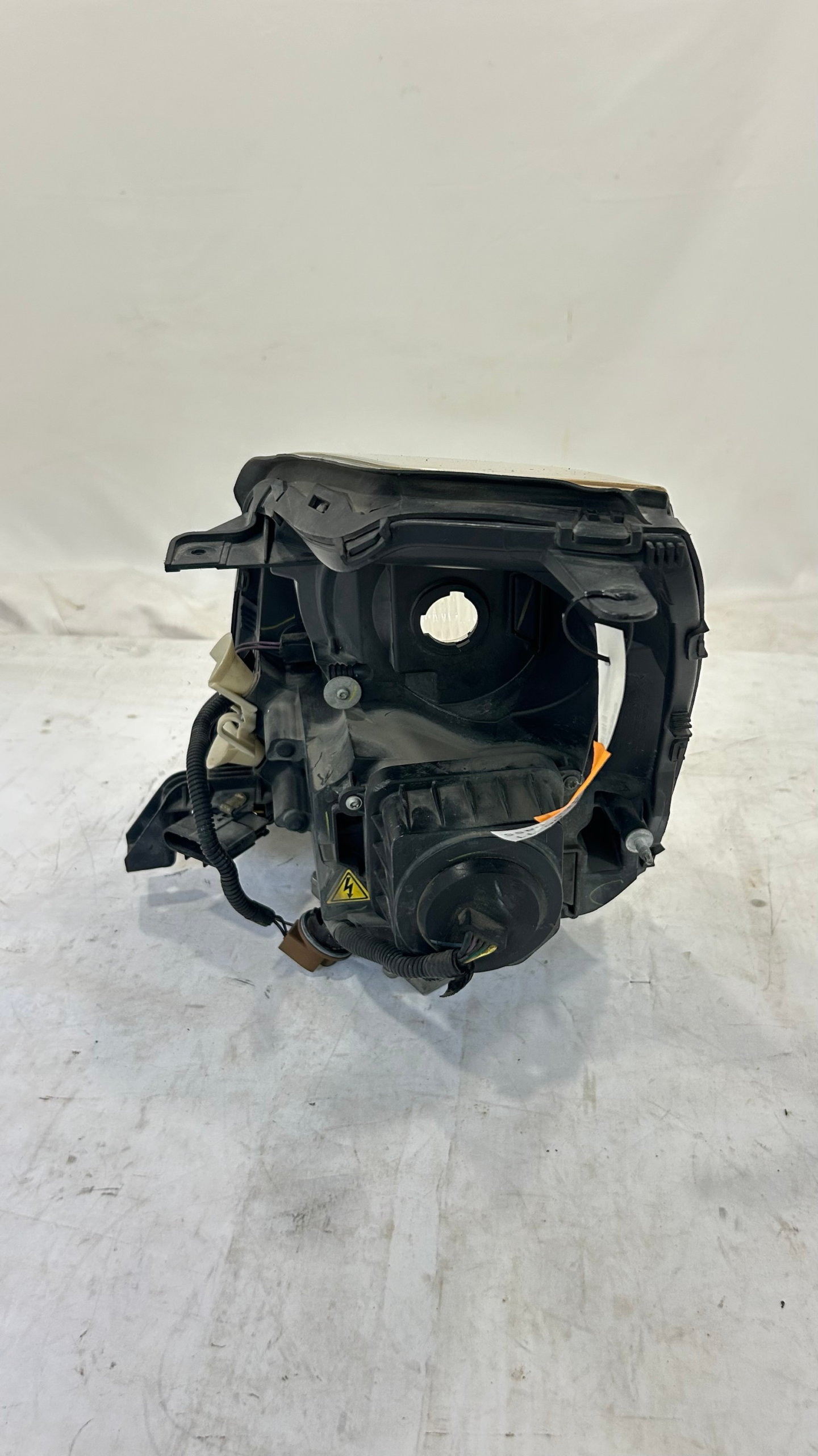 2006-2011 Cadillac DTS HID Xenon right Passenger side headlight