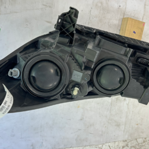 2017-2019 Ford Escape right Passenger Halogen Headlight - Image 3