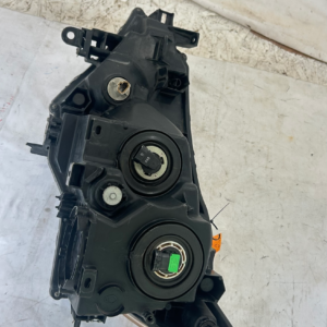 2012-2017 Nissan Quest Passenger Headlight - Image 3