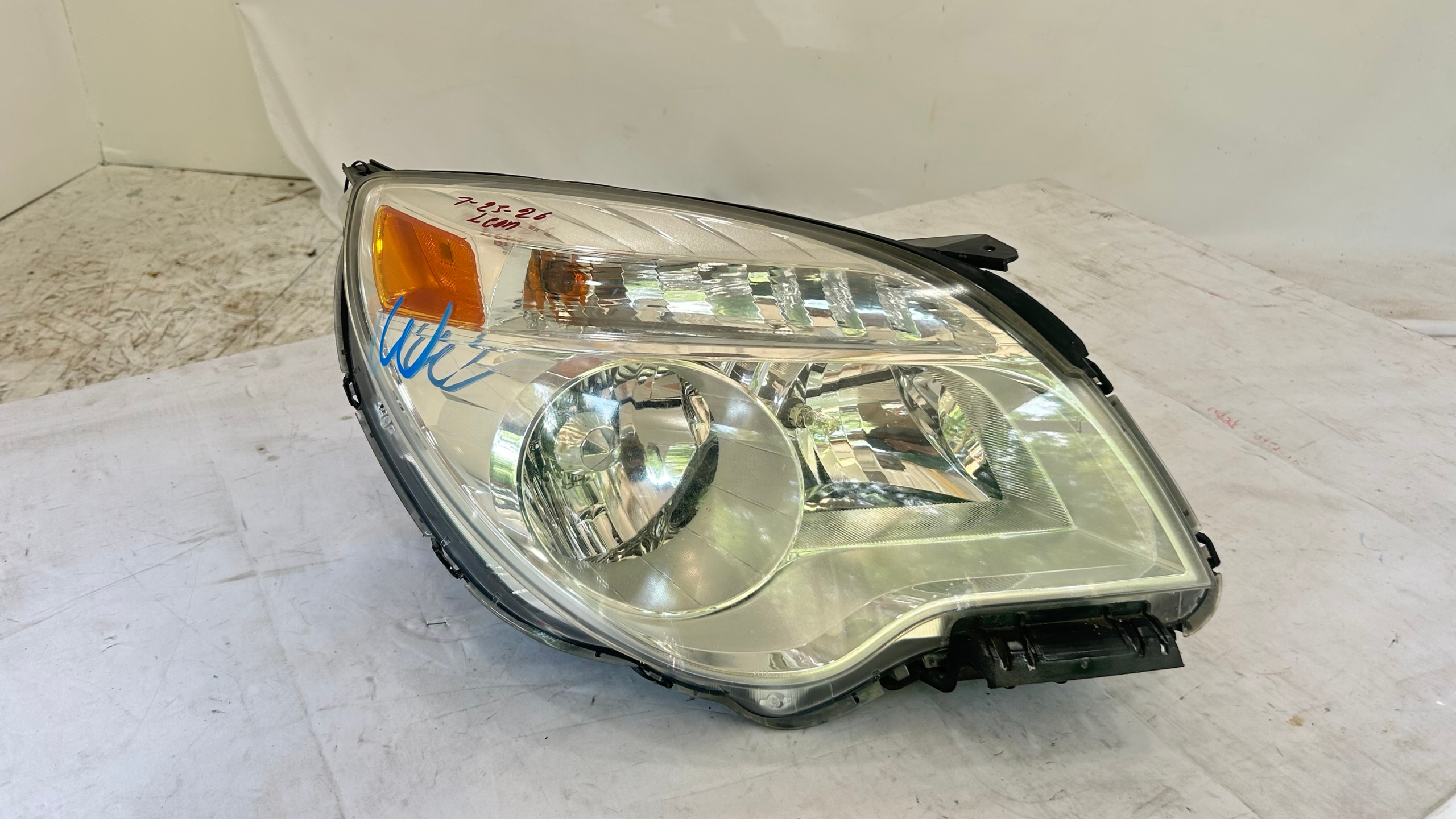 2010 - 2015 Equinox Passenger Headlight OEM