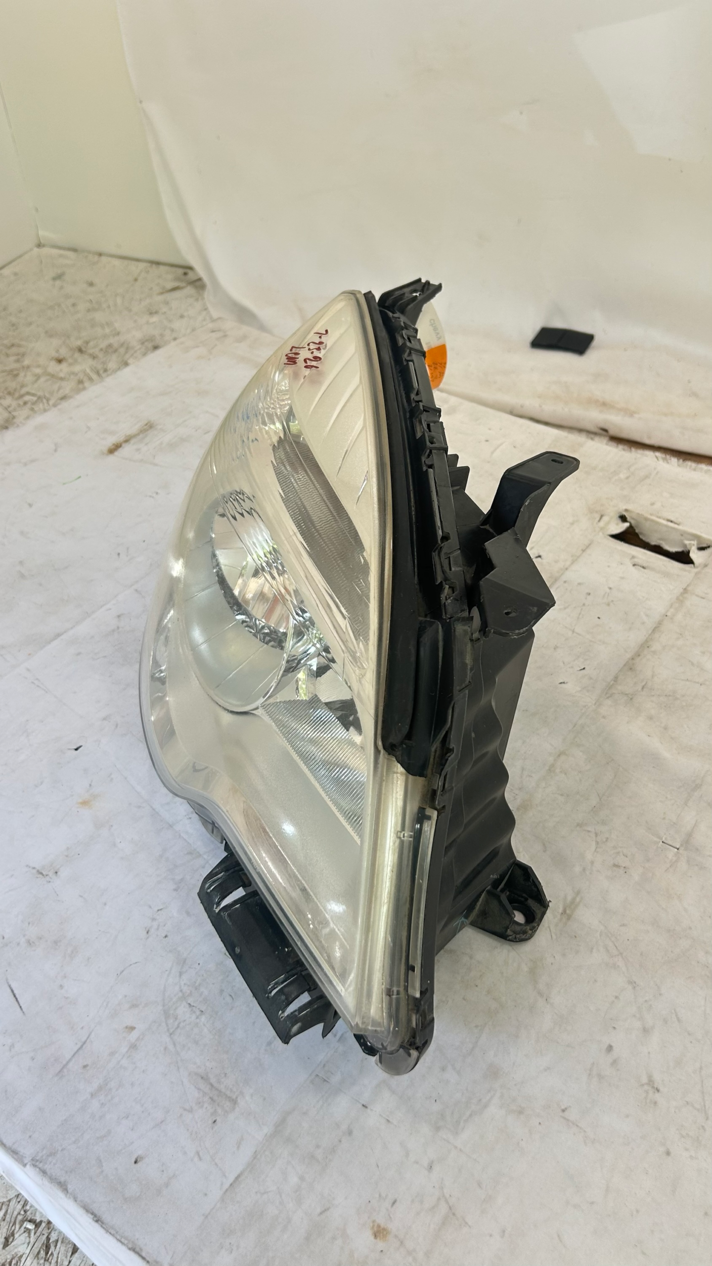 2010 - 2015 Equinox Passenger Headlight OEM