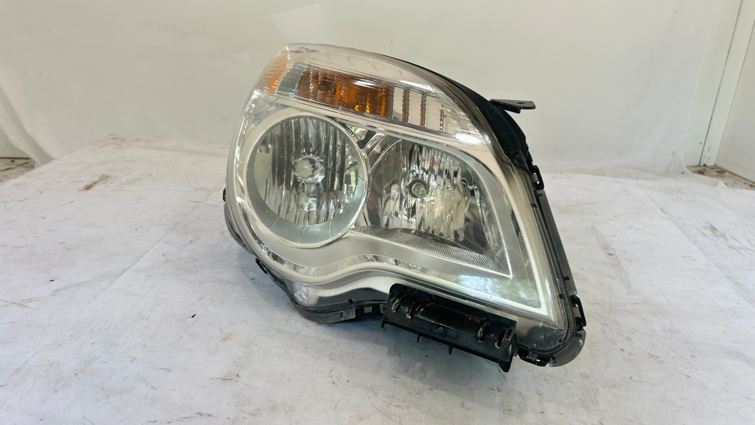 2010 - 2015 Equinox Passenger Headlight OEM