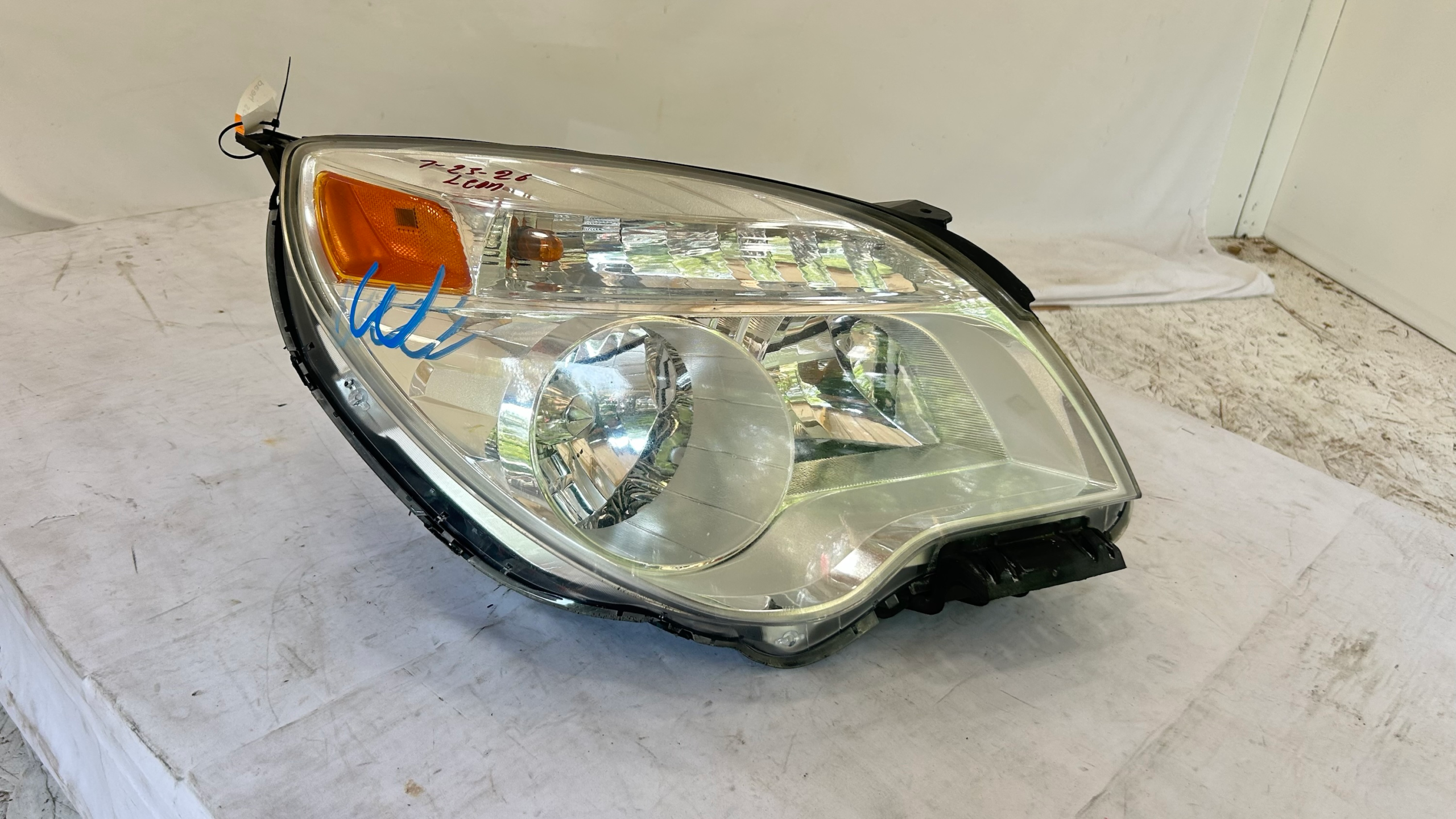 2010 - 2015 Equinox Passenger Headlight OEM