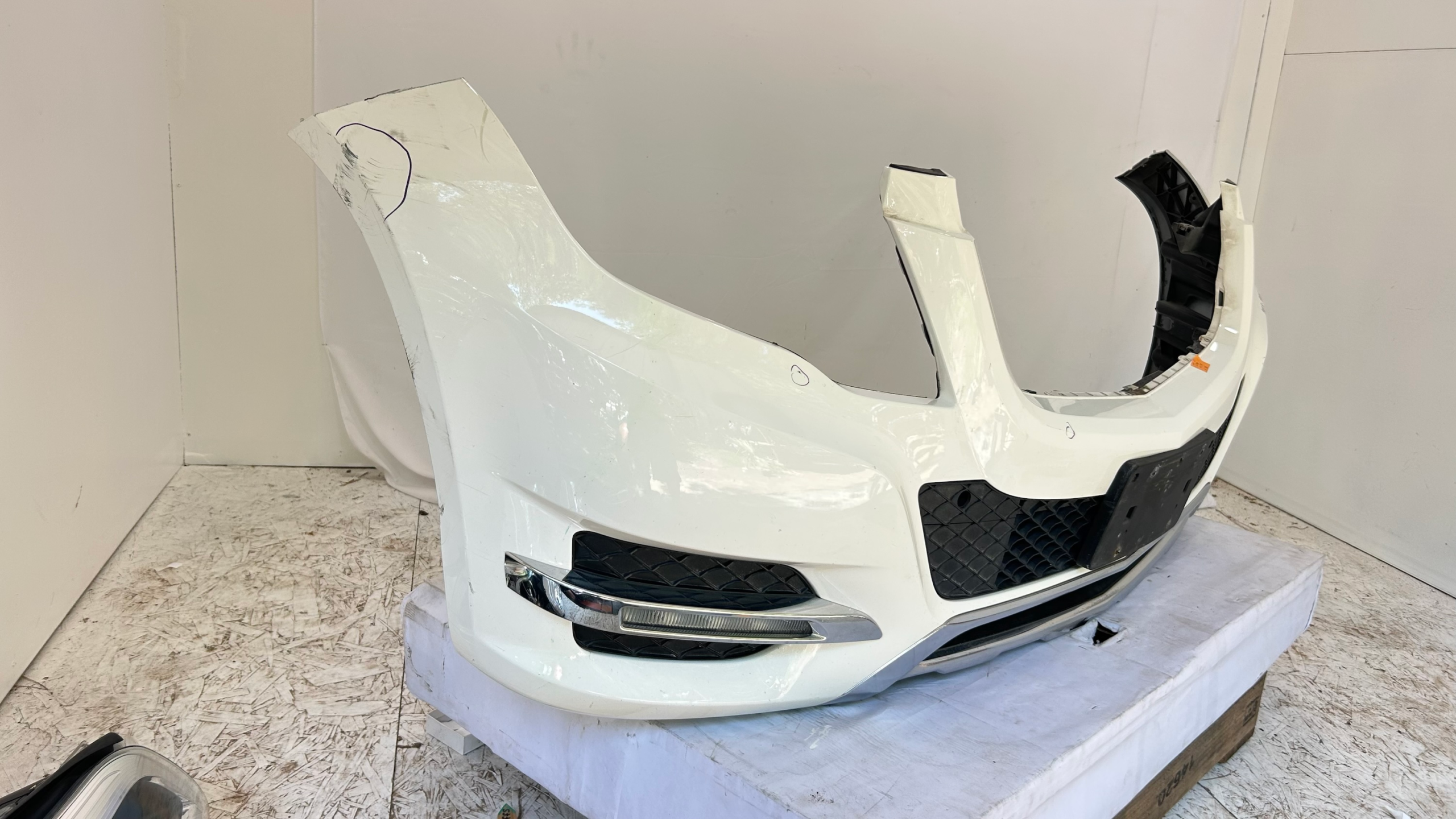 2013-2015 Mercedes Benz GLK Class X204 - GLK250- GLK350 front Bumper