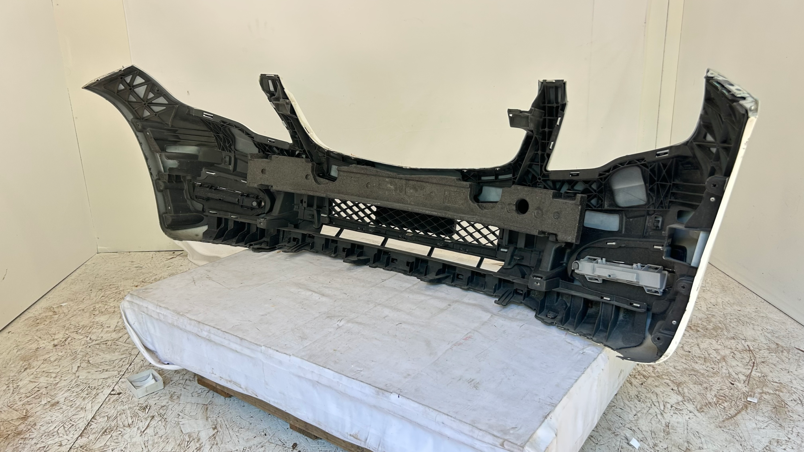 2013-2015 Mercedes Benz GLK Class X204 - GLK250- GLK350 front Bumper