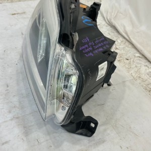 2013-2016 Mercedes Benz GL63 -GL450 AMG Passenger Side Halogen Headlight - Image 3