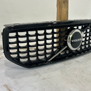 2023-2025 Volvo XC40 Grille - Image 11