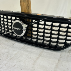 2023-2025 Volvo XC40 Grille - Image 5