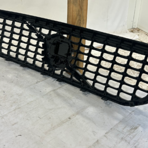 2023-2025 Volvo XC40 Grille - Image 6