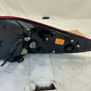 2018-2023 Honda Odyssey Driver Side Taillight - Image 7