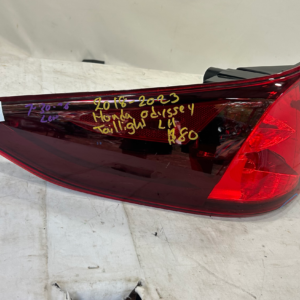 2018-2023 Honda Odyssey Driver Side Taillight - Image 2