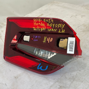2018-2024 Honda Odyssey Driver Side Inner Taillight - Image 2
