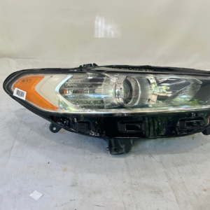 2013-2016 Ford Fusion Passenger Side Headlight - Image 10