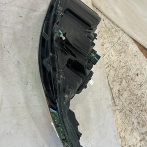 2013-2016 Ford Fusion Passenger Side Headlight - Image 4