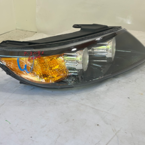 2011-2013 Kia Sorento Passenger side headlight (Aftermarket) - Image 8