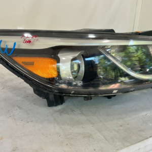 2015-2018 Kia Sedona Passenger Side Headlight - Image 9
