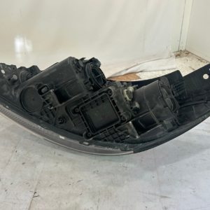 2015-2018 Kia Sedona Passenger Side Headlight - Image 5
