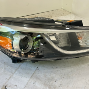 2015-2018 Kia Sedona Passenger Side Headlight - Image 1
