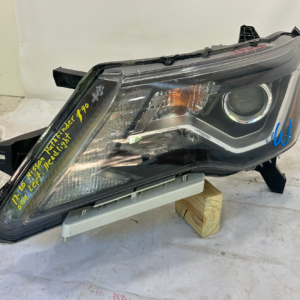 2017-2020 Nissan Pathfinder Driver Side Headlight - Image 2