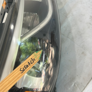2015-2018 Kia Sedona Passenger Side Headlight - Image 3